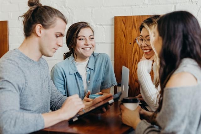 Empresarios reunidos para potenciar la omnicanalidad.